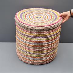 Stort kurvesæt i naturflet, med låg. Multicolor