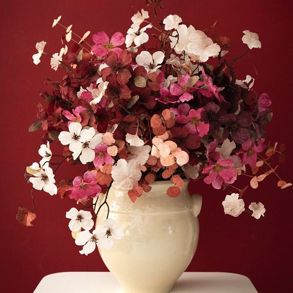 Bungalow Kunstige Blomster