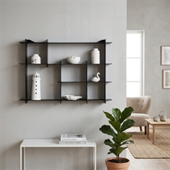 Sættekasse i sort metal | Como Display Hylde - Boxdelux