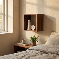 Sættekasse i egetræ med 5 rum mørkbejdset